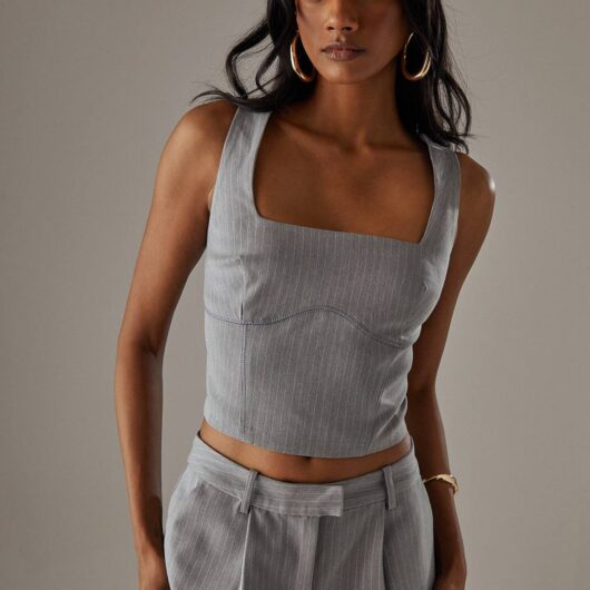Warehouse Women's Tailored High Waisted Bermuda Shorts in Ash Grey | Size: 12